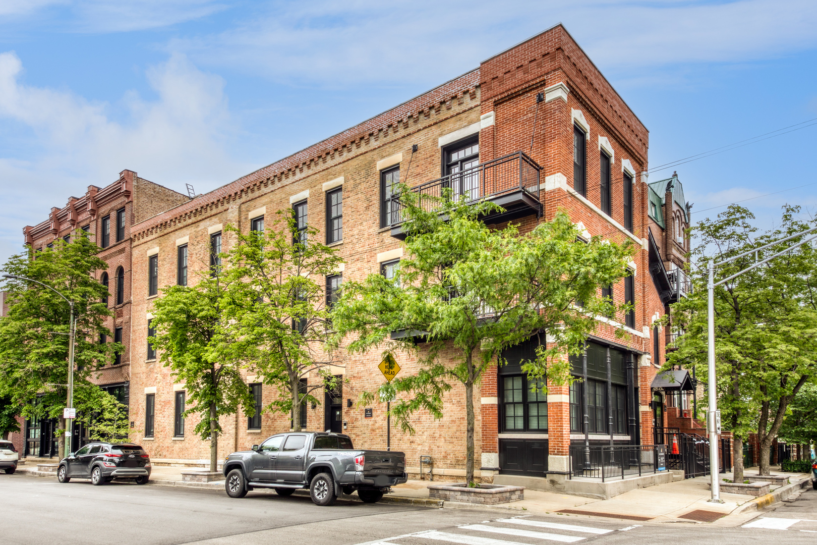 1339 N Noble Street 1