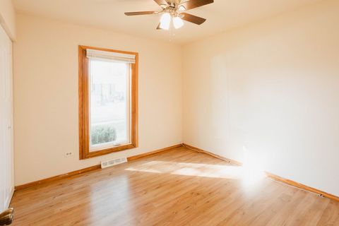 Tiny photo for 134 W Montana Avenue, Glendale Heights, IL 60139 (MLS # 12494968)