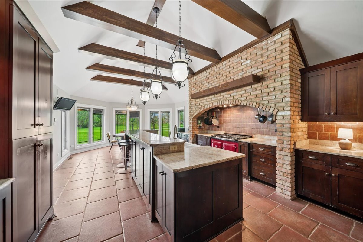 685 Golf Club Lane