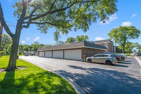 Tiny photo for 3913 Saratoga Avenue #G-204, Downers Grove, IL 60515 (MLS # 12686258)