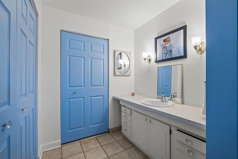Tiny photo for 3913 Saratoga Avenue #G-204, Downers Grove, IL 60515 (MLS # 12686258)