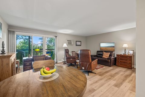 Tiny photo for 3913 Saratoga Avenue #G-204, Downers Grove, IL 60515 (MLS # 12686258)
