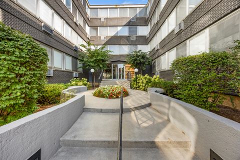 Tiny photo for 7251 Randolph Street #C6, Forest Park, IL 60130 (MLS # 12484685)