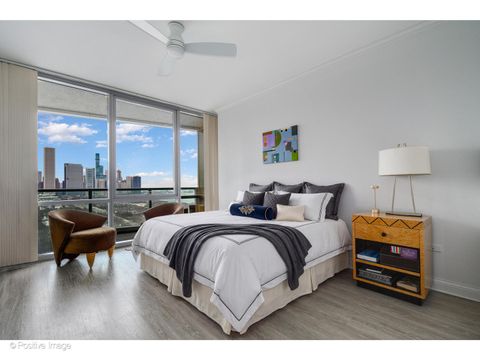 Tiny photo for 1201 S Prairie Avenue #2402, Chicago, IL 60605 (MLS # 12567973)