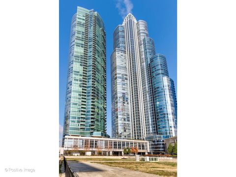 Photo of 1201 S Prairie Avenue #2402, Chicago, IL 60605 (MLS # 12567973)