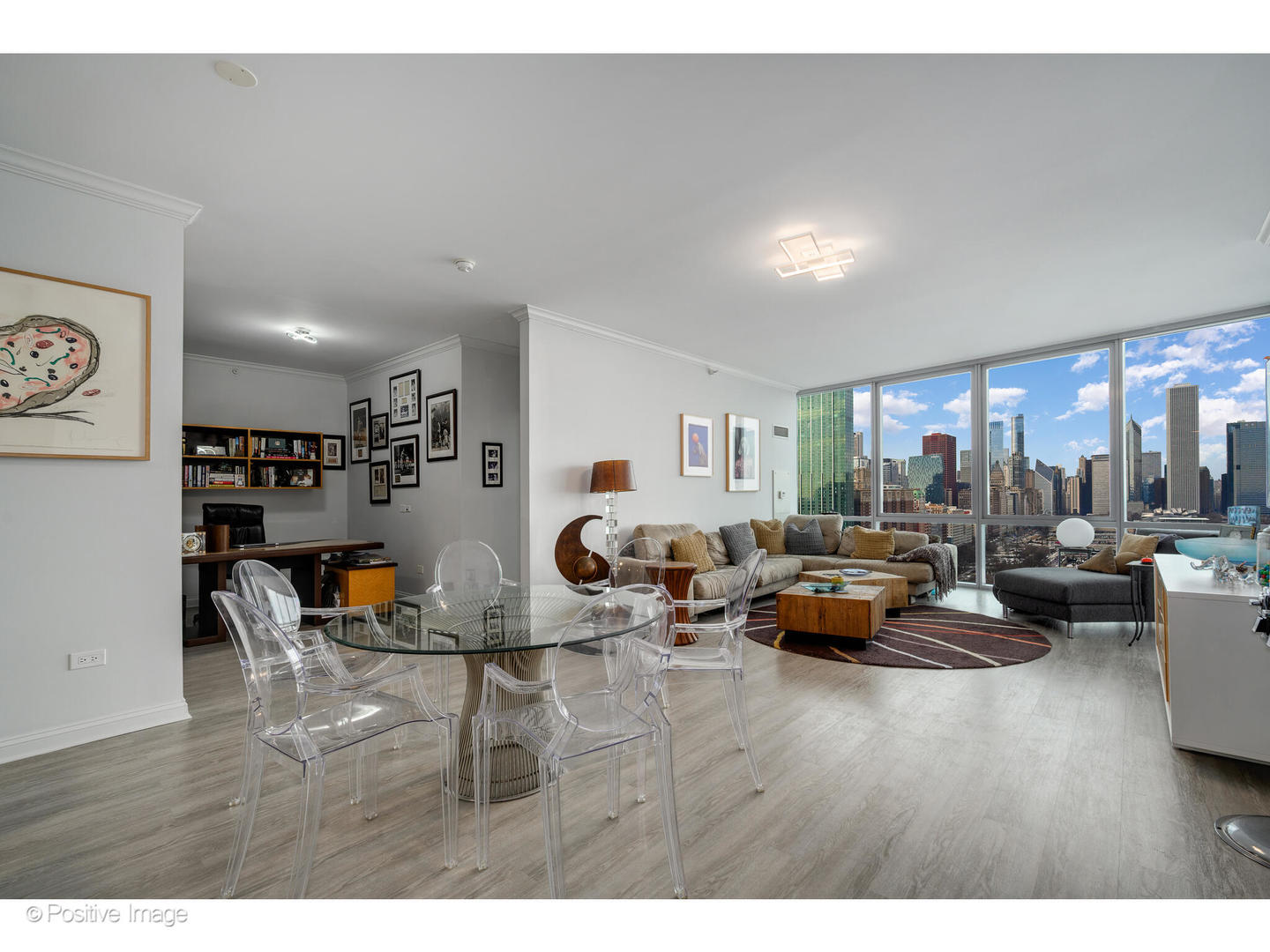 1201 S Prairie Avenue 2402