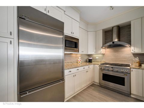 Tiny photo for 1201 S Prairie Avenue #2402, Chicago, IL 60605 (MLS # 12567973)