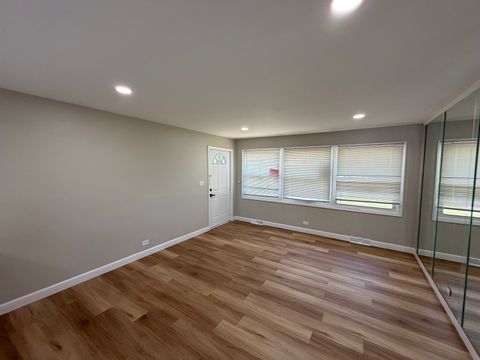 Tiny photo for 3120 Wilshire Avenue, Markham, IL 60428 (MLS # 12694673)