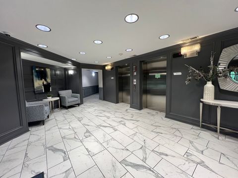 Tiny photo for 855 E 22nd Street #206, Lombard, IL 60148 (MLS # 12554577)