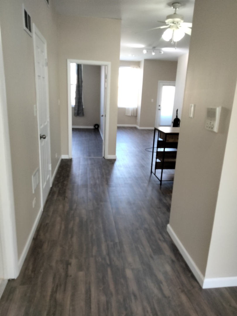 2225 W Warren Boulevard B3