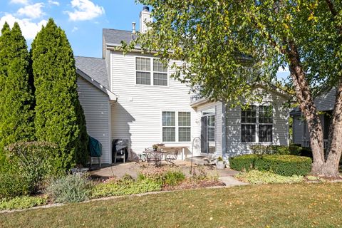 Tiny photo for 16415 Grandwood Lake Drive, Crest Hill, IL 60403 (MLS # 12482469)