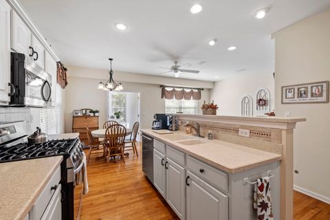 Tiny photo for 16415 Grandwood Lake Drive, Crest Hill, IL 60403 (MLS # 12482469)