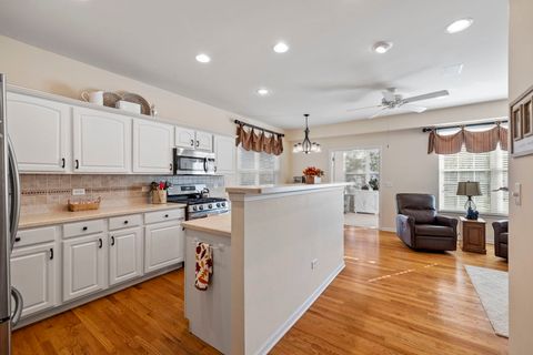 Tiny photo for 16415 Grandwood Lake Drive, Crest Hill, IL 60403 (MLS # 12482469)