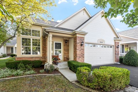 Photo of 16415 Grandwood Lake Drive, Crest Hill, IL 60403 (MLS # 12482469) Photo of 16415 Grandwood Lake Drive, Crest Hill, IL 60403 (MLS # 12482469)