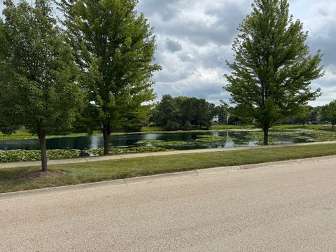Tiny photo for 18254 W Meander Drive, Grayslake, IL 60030 (MLS # 12444873)