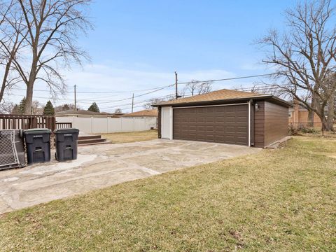 Tiny photo for 636 E 156th Place, South Holland, IL 60473 (MLS # 12603801)