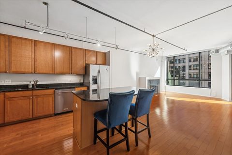 Tiny photo for 520 S State Street #907, Chicago, IL 60605 (MLS # 12502132)