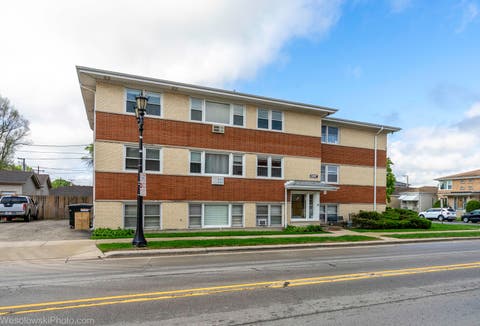 Tiny photo for 7347 W Diversey Avenue #7, Elmwood Park, IL 60707 (MLS # 12705698)