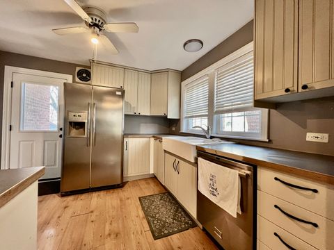 Tiny photo for 9210 S Trumbull Avenue, Evergreen Park, IL 60805 (MLS # 12541150)