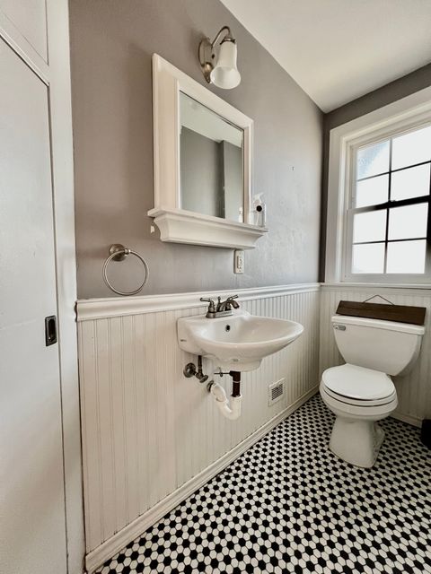 Tiny photo for 9210 S Trumbull Avenue, Evergreen Park, IL 60805 (MLS # 12541150)