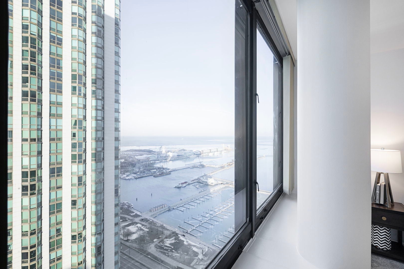 155 N Harbor Drive 4007