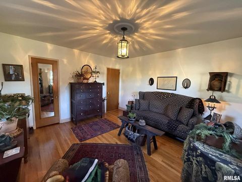 Tiny photo for 200 S 12TH Street, Herrin, IL 62948 (MLS # QC4268705)