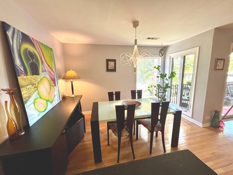 Tiny photo for 1847 Tanglewood Drive #3B, Glenview, IL 60025 (MLS # 12502086)