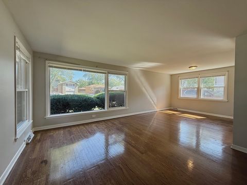 Tiny photo for 15530 University Avenue, Dolton, IL 60419 (MLS # 12484339)