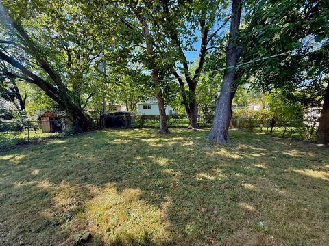 Tiny photo for 15530 University Avenue, Dolton, IL 60419 (MLS # 12484339)