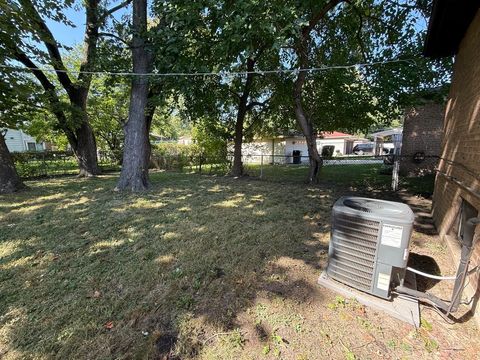Tiny photo for 15530 University Avenue, Dolton, IL 60419 (MLS # 12484339)