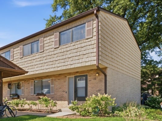 490 TAHOE CIRCLE DR, WHEELING, IL 60090 - Image ebb50f378e7050c4f8f4bc030d3df376/1577221021