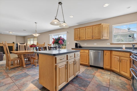 Tiny photo for 15711 Menominee Court, Manhattan, IL 60442 (MLS # 12746024)