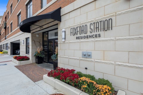 Photo of 4441 Wolf Road #206, Western Springs, IL 60558 (MLS # 12674248)