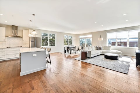 Tiny photo for 4441 Wolf Road #206, Western Springs, IL 60558 (MLS # 12674248)
