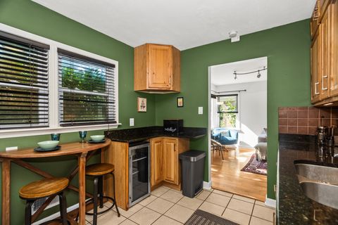 Tiny photo for 2213 Cleveland Street, Evanston, IL 60202 (MLS # 12487798)