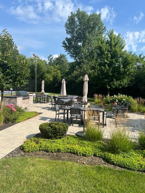 Tiny photo for 2000 Chestnut Avenue #207, Glenview, IL 60025 (MLS # 12732548)