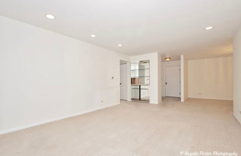 Tiny photo for 2000 Chestnut Avenue #207, Glenview, IL 60025 (MLS # 12732548)