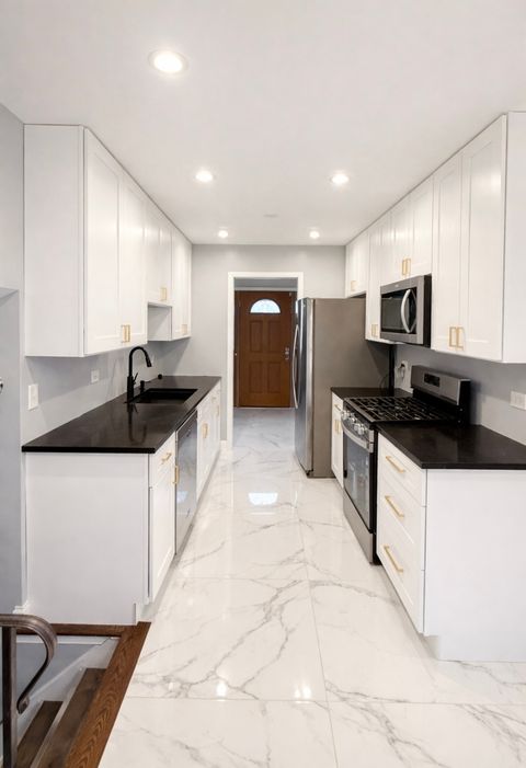 Tiny photo for 17125 Cregier Avenue, South Holland, IL 60473 (MLS # 12558529)