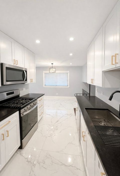 Tiny photo for 17125 Cregier Avenue, South Holland, IL 60473 (MLS # 12558529)