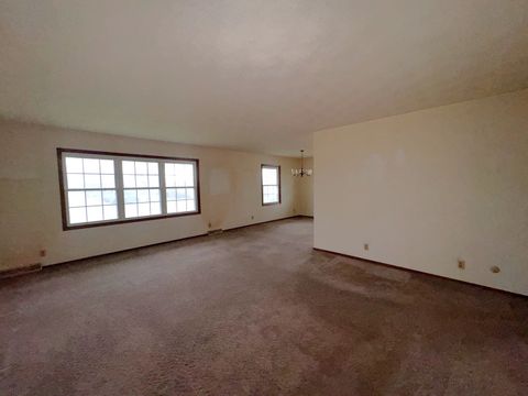 Tiny photo for 1108 N 1st Avenue, Canton, IL 61520 (MLS # 12595656)