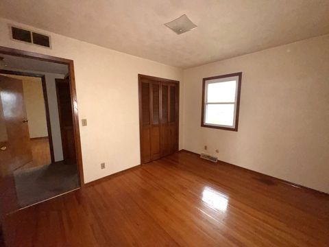 Tiny photo for 1108 N 1st Avenue, Canton, IL 61520 (MLS # 12595656)