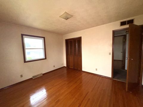 Tiny photo for 1108 N 1st Avenue, Canton, IL 61520 (MLS # 12595656)