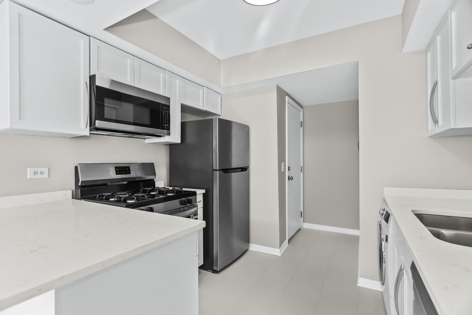 4525 S Drexel Boulevard 3W