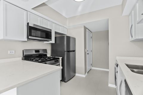 Tiny photo for 4525 S Drexel Boulevard #3W, Chicago, IL 60653 (MLS # 12571449)