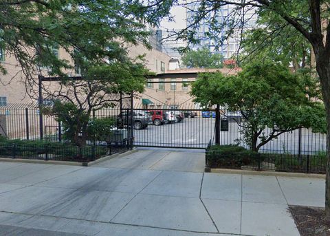 1017 W Washington Street PARKING-U Chicago IL 60607