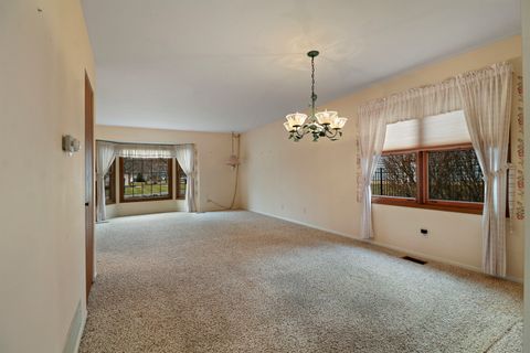 Tiny photo for 1608 N Leonard Avenue, McHenry, IL 60050 (MLS # 12544587)