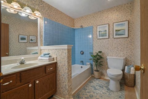 Tiny photo for 1608 N Leonard Avenue, McHenry, IL 60050 (MLS # 12544587)