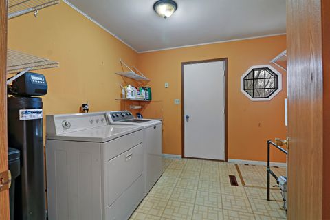 Tiny photo for 1608 N Leonard Avenue, McHenry, IL 60050 (MLS # 12544587)