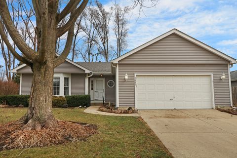 Tiny photo for 1608 N Leonard Avenue, McHenry, IL 60050 (MLS # 12544587)