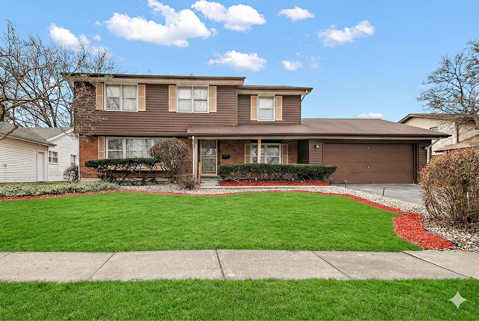 17526 Mulberry Street